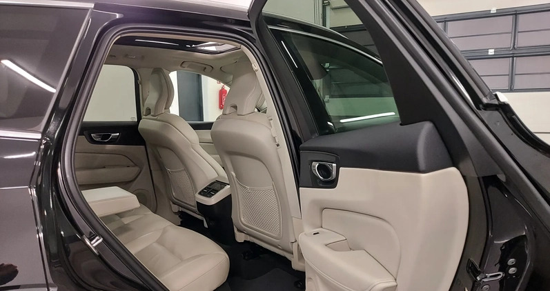 Volvo XC 60 cena 177900 przebieg: 84252, rok produkcji 2022 z Dąbrowa Górnicza małe 466